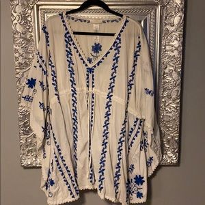 Cute beach cover up 💗💗